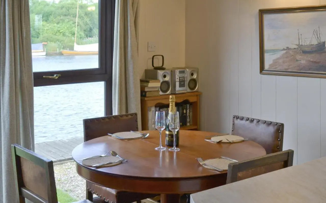 Yare View Lodge