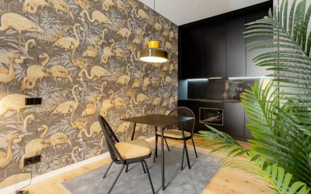 BOUTIQUE Rentals-Art & Charm II Apt w/ Terrace