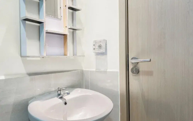 Relaxing And Scenic 2Br At Meikarta Apartment