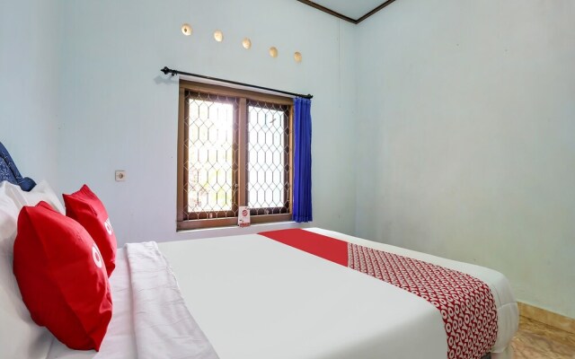 OYO Homes 91094 Desa Wisata Banyuatis
