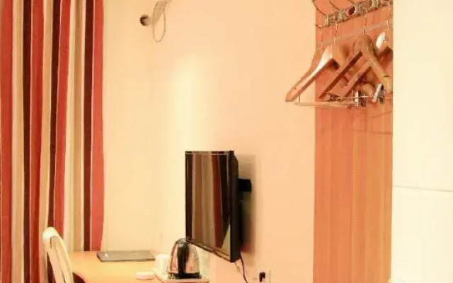 Shankee Hotel (Xinyang Railway Station Tianrun Plaza)
