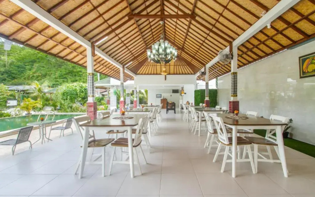 Kesari Glory Hotel