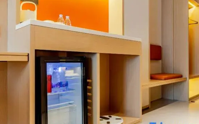 Yi HOTEL