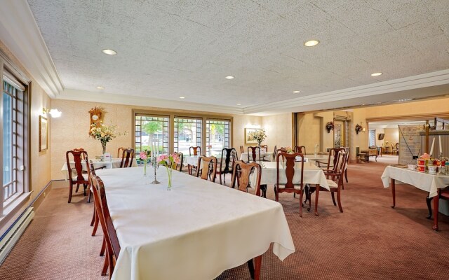 Best Western Potsdam University Park Inn