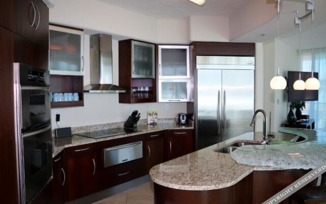 Bella Luna by Prickett Properties