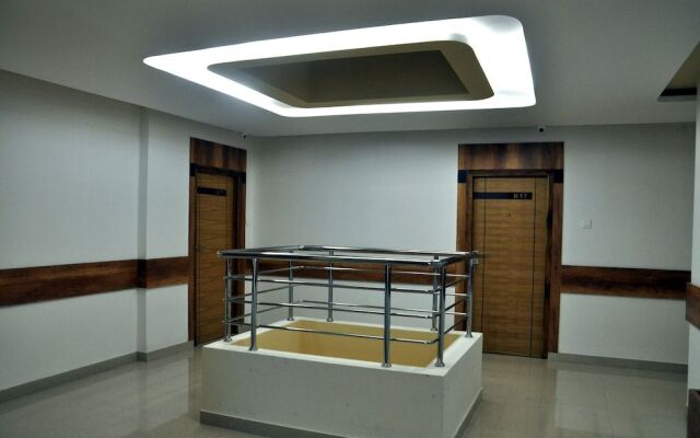 Hotel SDM Golden Tower