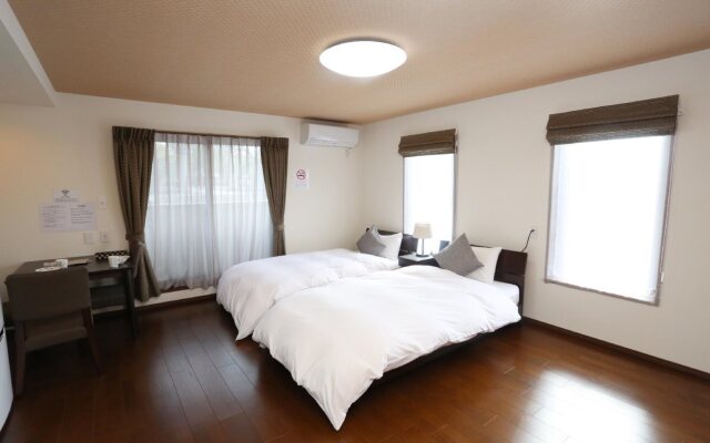 Kyogura Higashiyama Shichijo