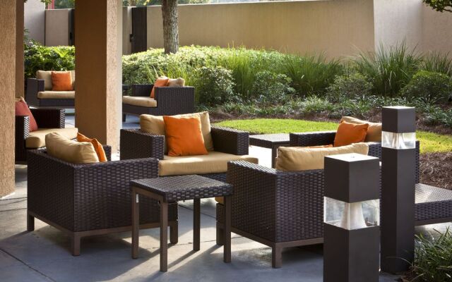 Courtyard Baton Rouge Siegen Lane