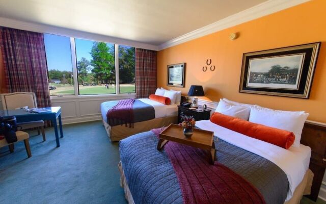 The Inn at Houndslake