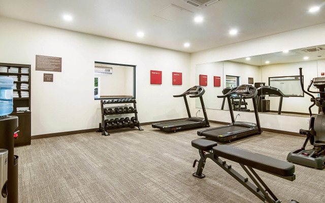 Comfort Suites Wooster near University Campus