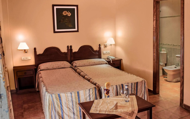 Hotel Asador Albenzaire