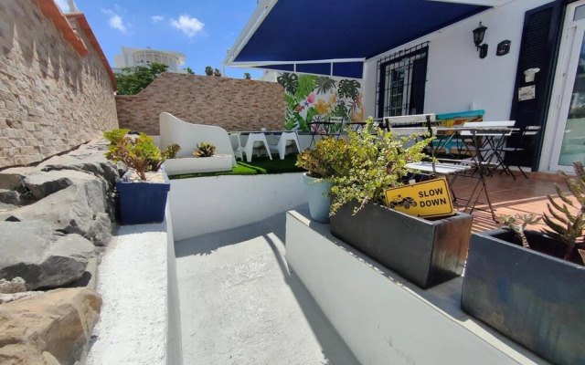 Endless Summer House - Hostel adults only