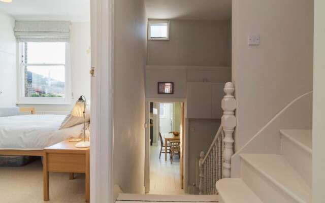 [MC] Stunning 2BR Dalston Period Flat