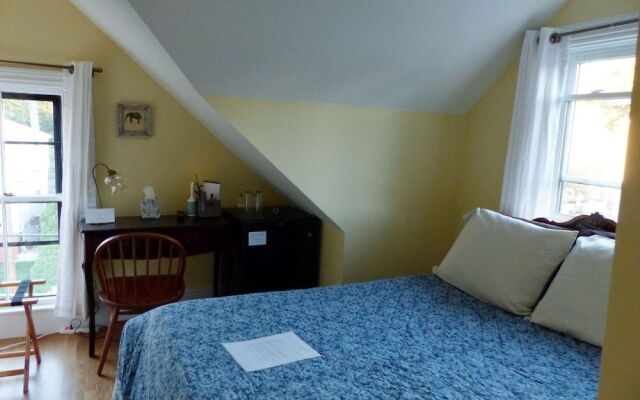 Davis Square Inn