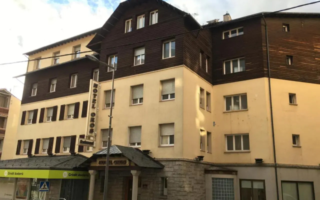 Hotel Oros by Nexta