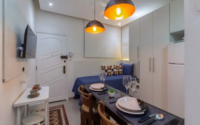 Just a few Steps From Copacabana Beach Pf512