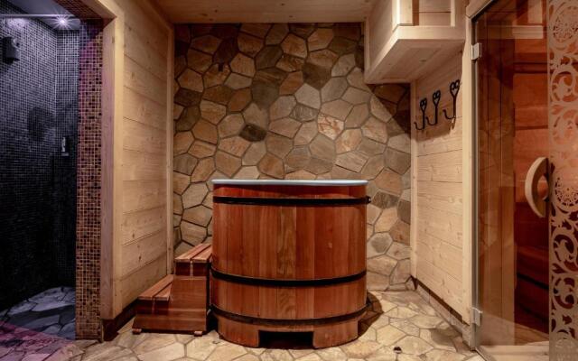ARIES Hotel & SPA