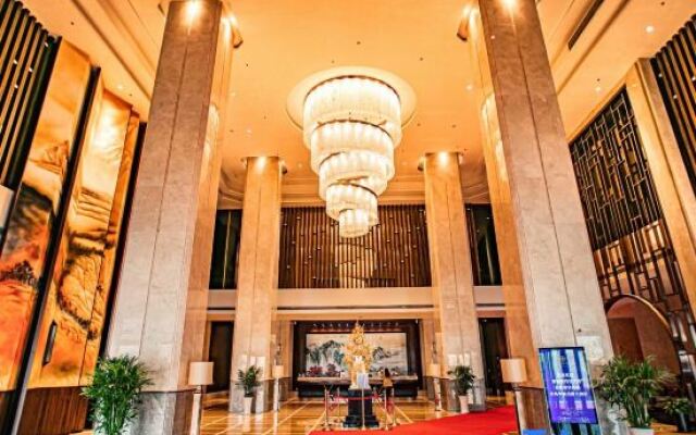 Grand Huayun Hotel 