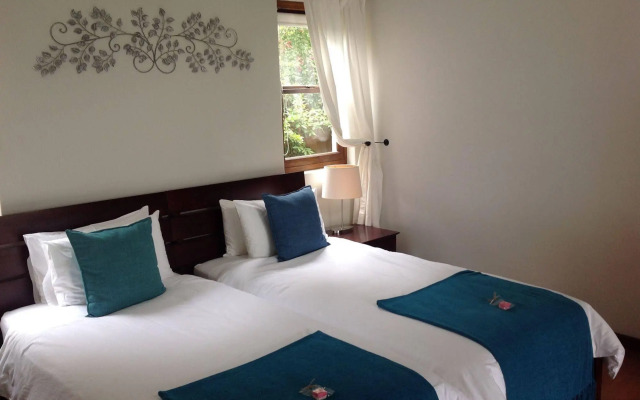 Sixteen Guest House on Main