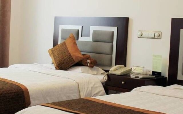 Qianyuan Jingyang (Eastern King) Hotel