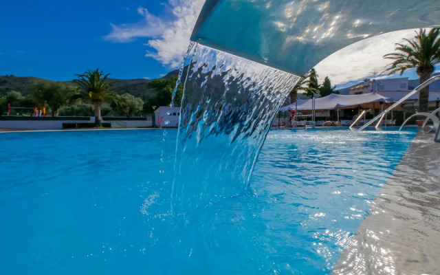 Rescator Resort 122 in Roses