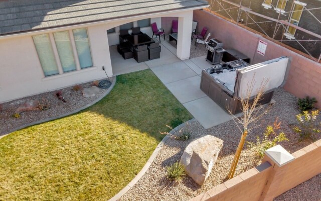 Luxurious Southern Utah Villa by Redawning