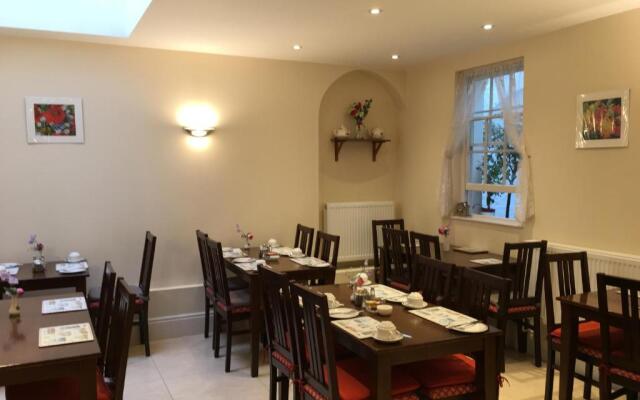 Albro House Hotel