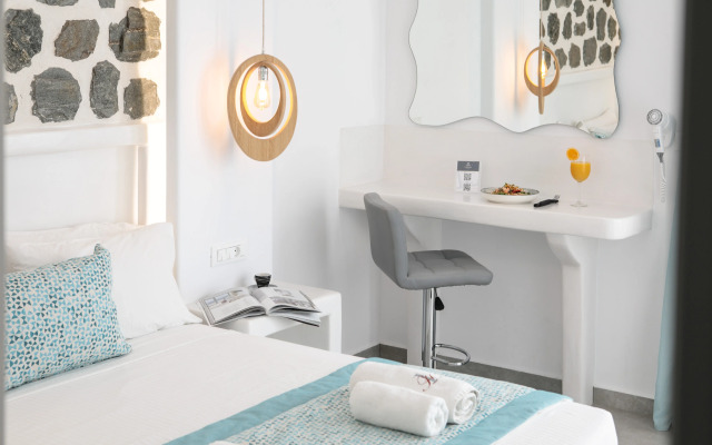 Liana Beach Hotel & Spa