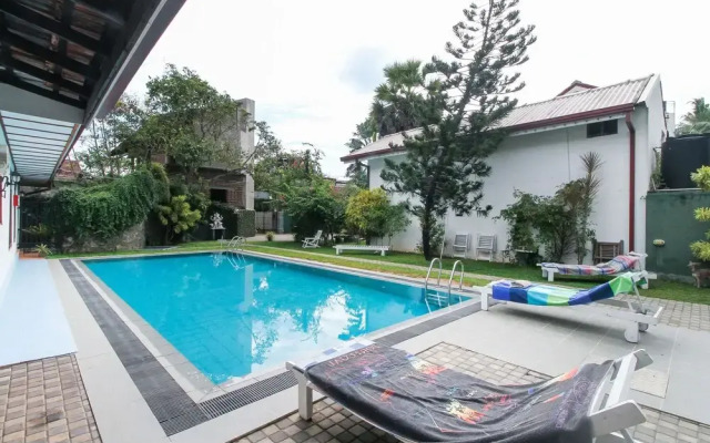 Oyo 467 Lioni Holidays Villa