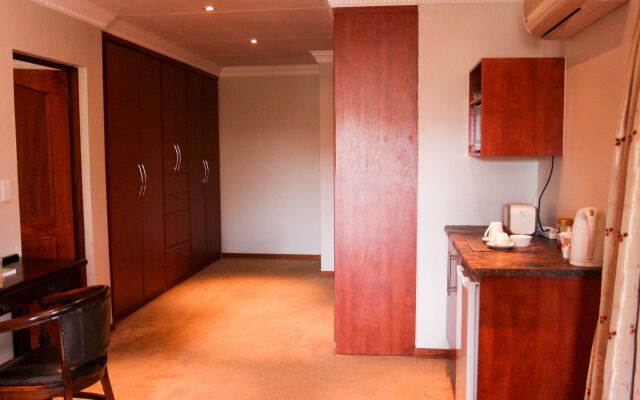 Silver Palms Guest House