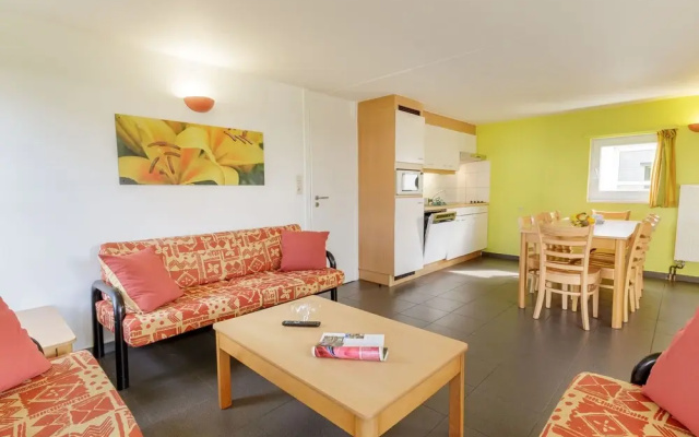 Nice Holiday Home with Dishwasher near Sea