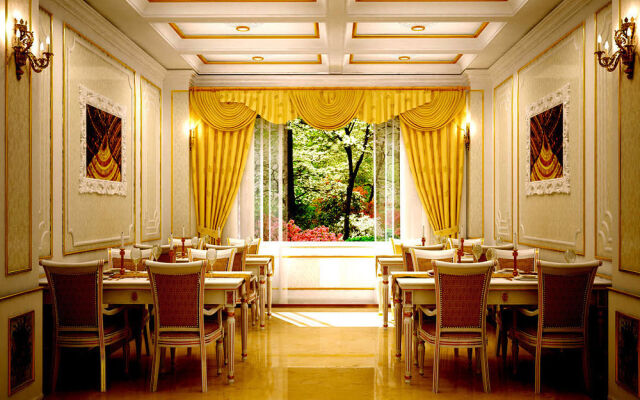 Ha Noi Hotel Saigon