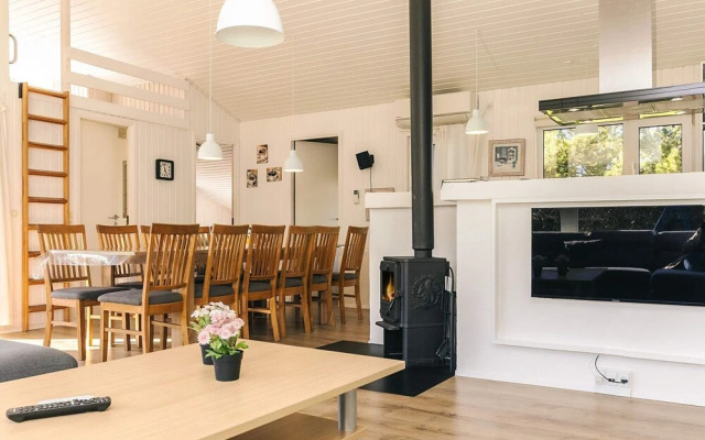 12 Person Holiday Home in Vaeggerlose