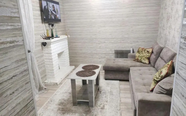 Комфортный дом до 4х человек. Есть парковка на 2 машины, Wi-Fi, TV.