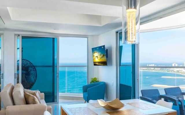 Moderno apartamento Frente al Mar