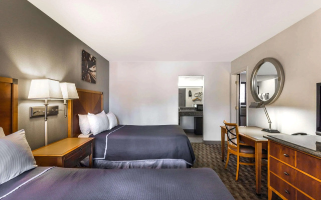 Howard Johnson by Wyndham Scottsdale Old Town
