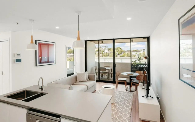 Rambla at Perry House