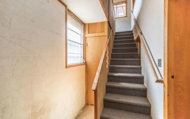 225 6th Avenue Unit 3