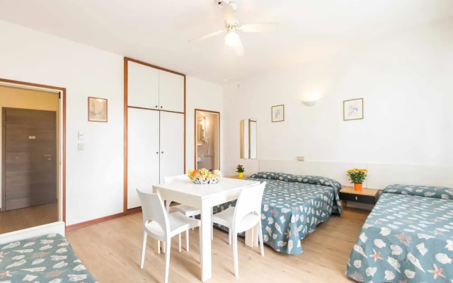 Comfortable Flat 350mt From the sea