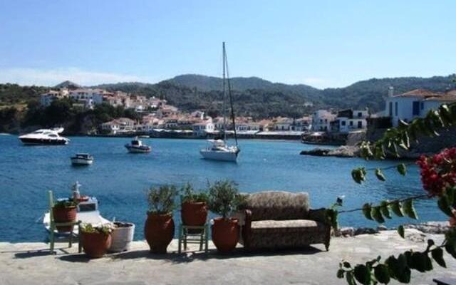 Marina Apartments