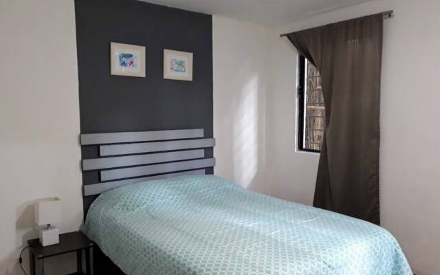 Room With Private Bathroom, Air Conditioning, Wi-fi Downtown Cancun