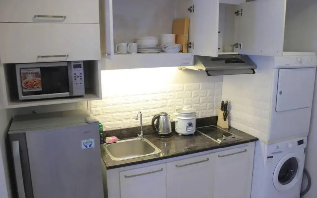 A2J BGC Luxury 1BR Suite Near Burgos Circle & Mall