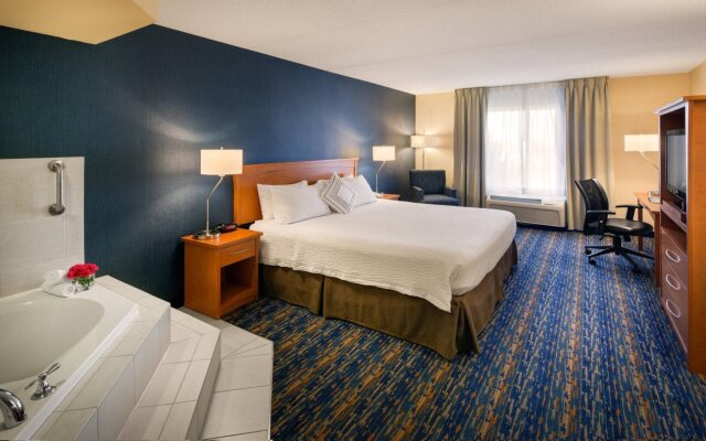 Fairfield Inn and Suites by Marriott Toronto Brampton