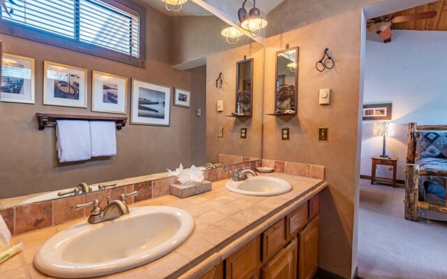 Bridgepoint 24 - 2 Br Condo