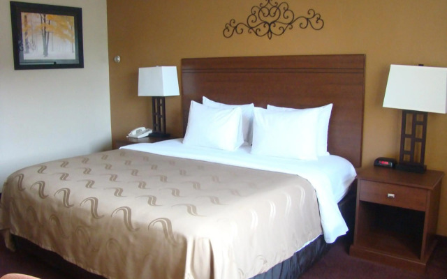 Quality Inn & Suites Downtown