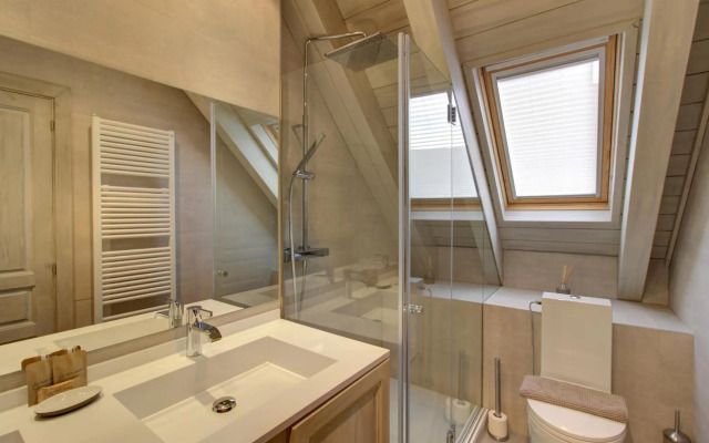 Varrados by Totiaran