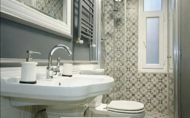 Stylish Triplex House Balat