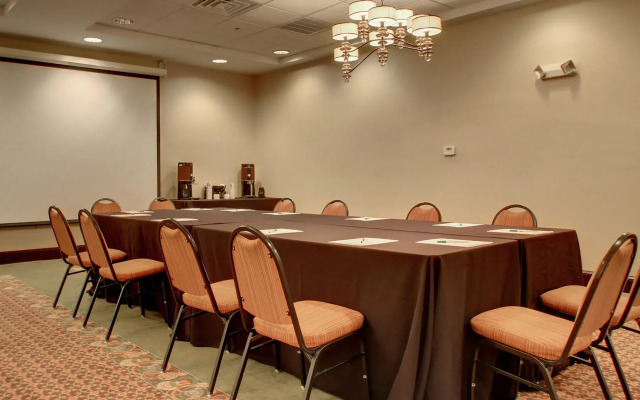 Holiday Inn Meridian E I 20/I 59 by IHG