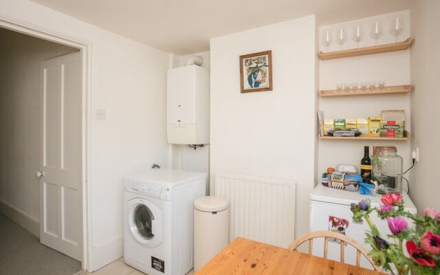 1 Bedroom Flat Near Hampstead Heath