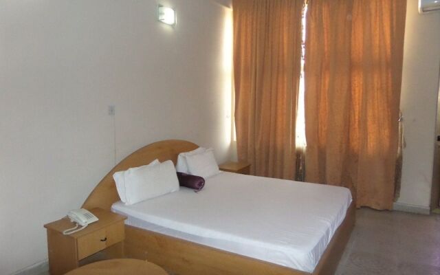 Kebbi Hotel